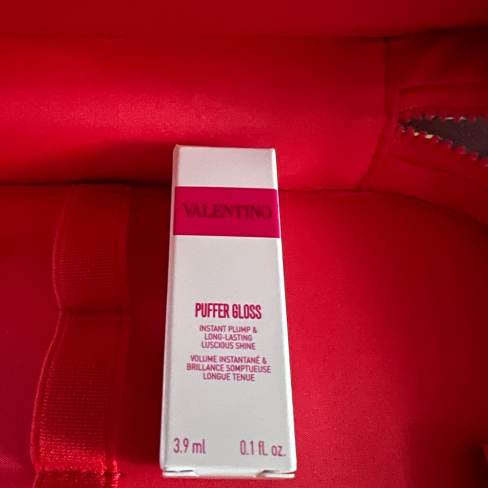 Valentino Beauty Red Cosmetic Pouch + Mini Puffer Gloss (3.9 mL) – New - Picture 4 of 6